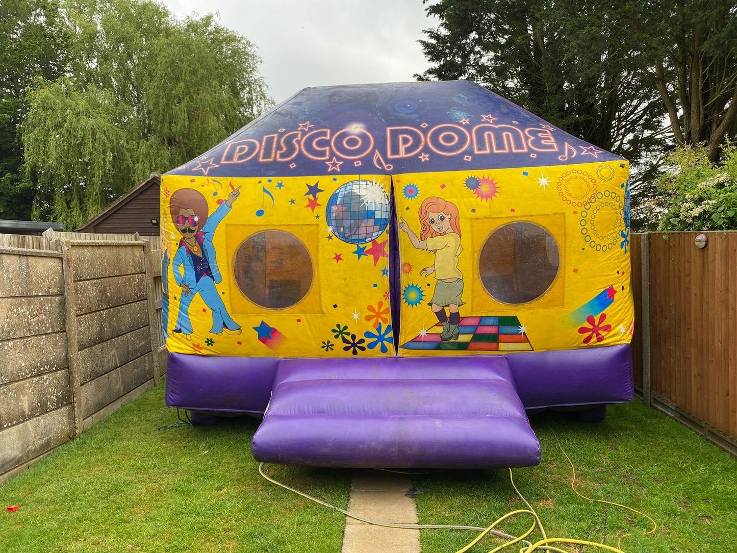 Dome Bouncy Castle - £80 per day